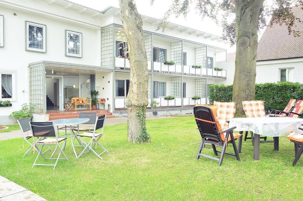 Hotel Hofgarten Bad Buchau Eksteriør bilde