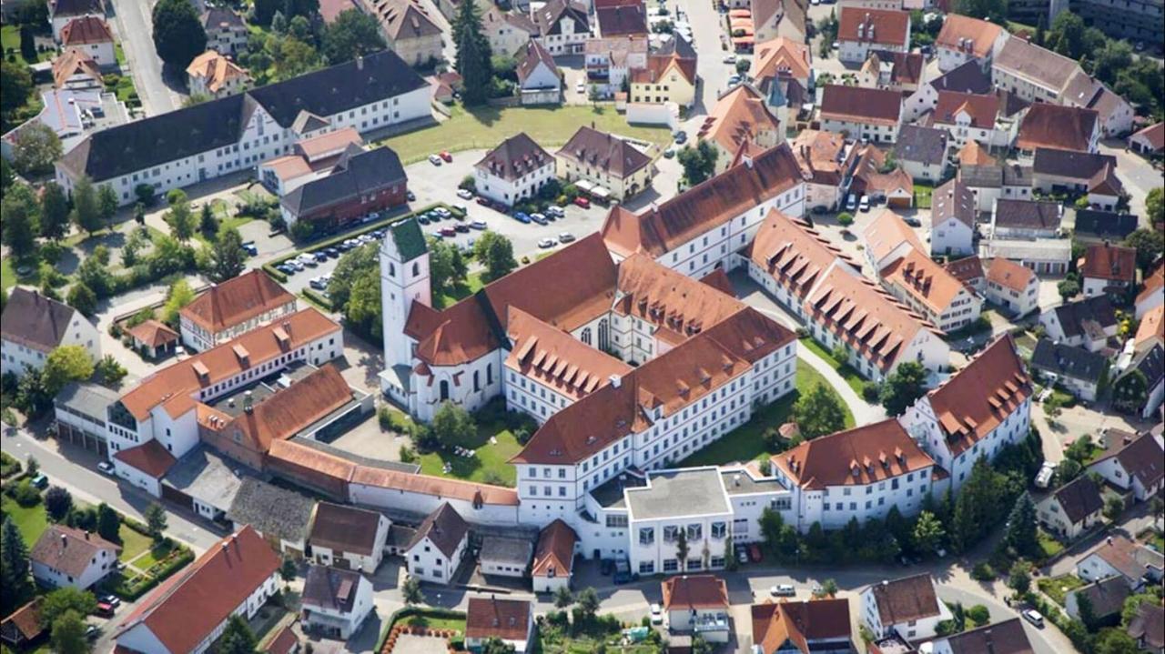 Hotel Hofgarten Bad Buchau Eksteriør bilde